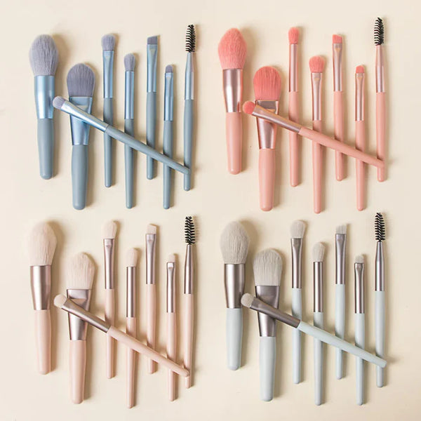New 8pcs Mini Make Up Brushes for Foundation, Powder, Blush Eyeshadow ,Eyelash and Concealer with Pouch / Mini Leather Bag